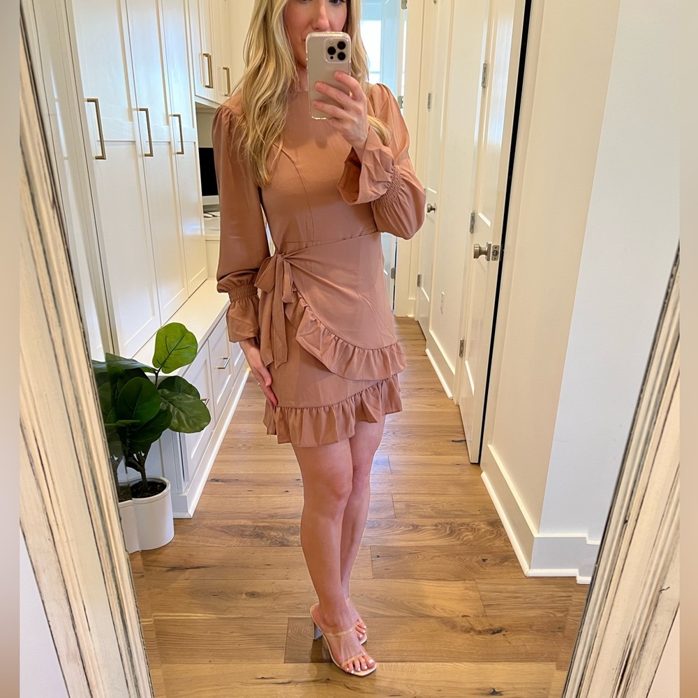 NWOT- Tan wrap dress w ruffle